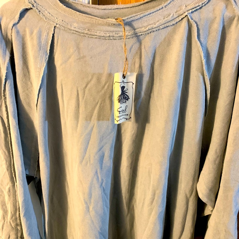 Sweatshirt like top